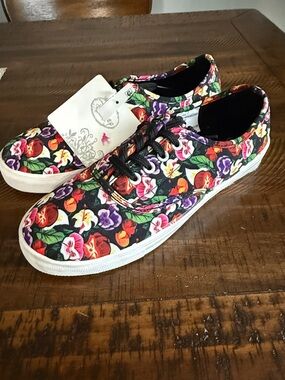 Disney Floral Canvas Women's Sneakers - Black Multi